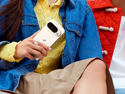 Google a lansat noua serie de smartphone-uri Pixel 10. Ce noutăți aduc și cât costă în România