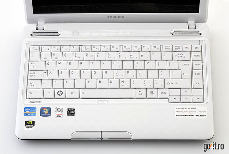 Toshiba L735 - tastatura şi touchpad-ul