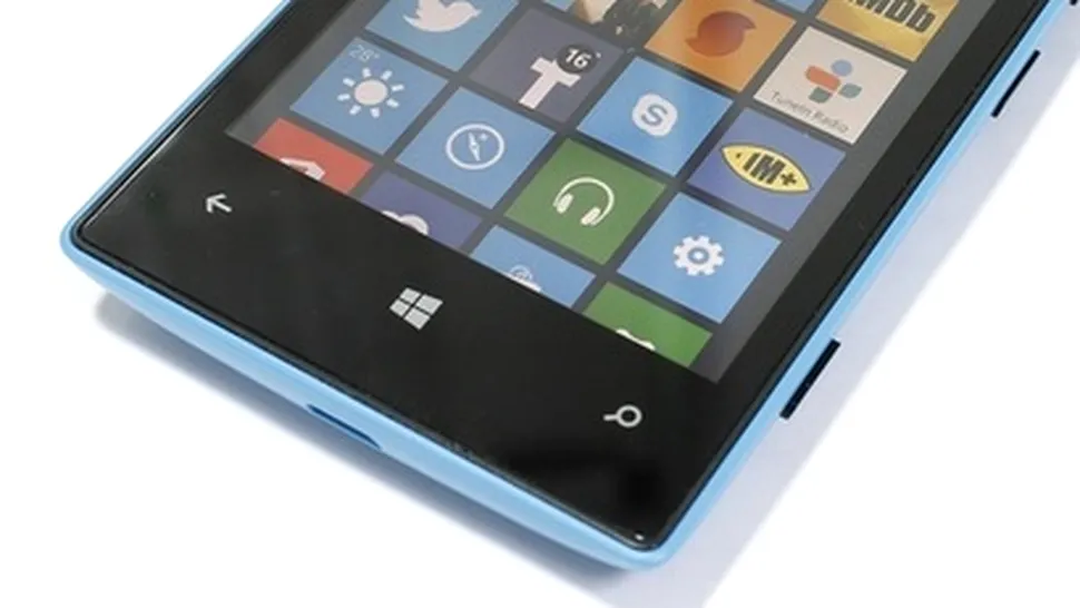 Microsoft: şi telefoanele Lumia cu doar 512 MB RAM vor primi Windows 10, dar cu facilităţi limitate