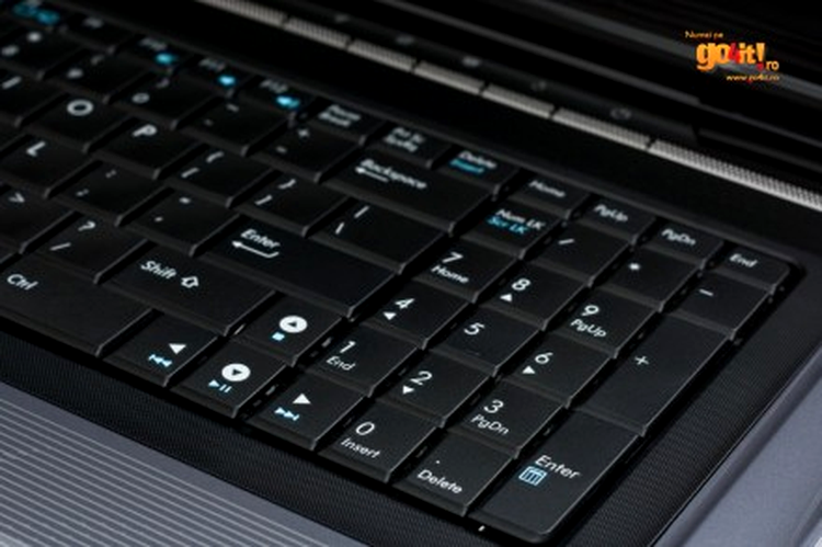 Asus F70 - tastele directionale nu sunt diferentiate