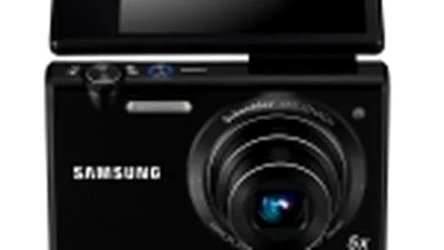Samsung MultiView MV800 - compacta cu ecran tactil rabatabil