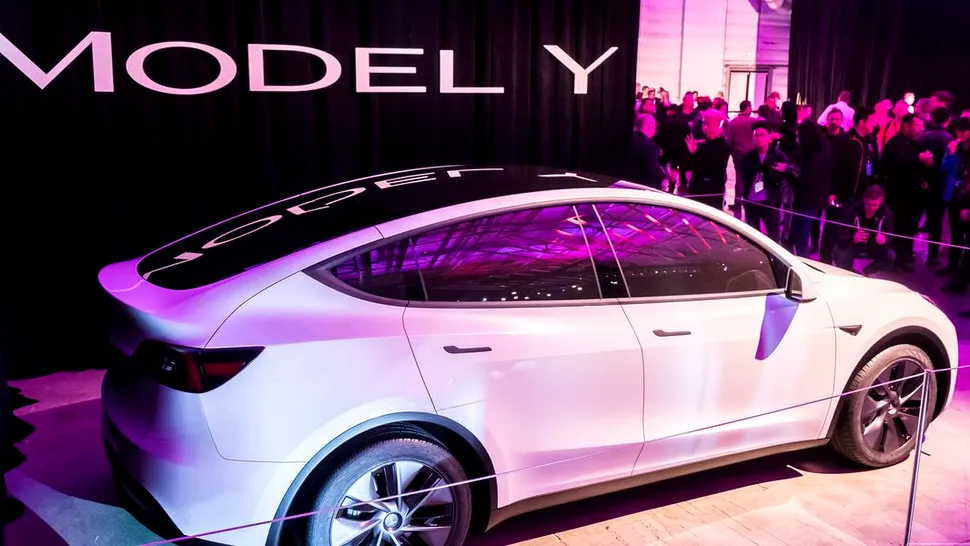 Tesla pregătește o configurație mai accesibilă a SUV-ului compact Model Y