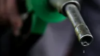 Reducerea taxelor la carburanți ar putea costa miliarde de lei. Cine ar beneficia cel mai mult de ieftinirea benzinei și motorinei