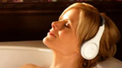 Euphonia – căşti wireless pentru o baie “muzicală”
