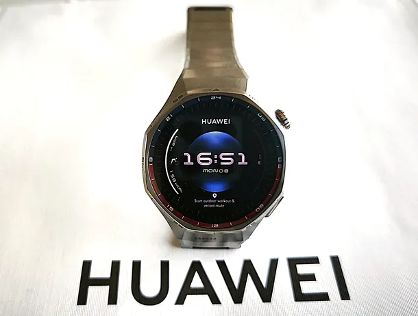 Piața de smartwatch-uri crește, iar Huawei continuă sa fie lider în acest domeniu