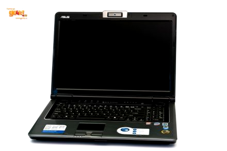 Asus M70 cu ecran de 17