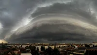 Avertizare ANM de vreme severă. Ploi torențiale, vijelii și grindină în mai multe județe. Harta completă