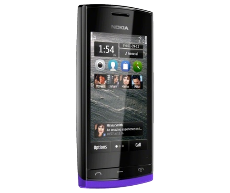 Nokia 500 - accesibil, cu Symbian Belle