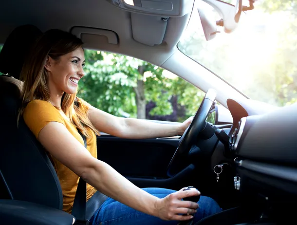 Capcana tehnologiei auto: Cum ne transformă sistemele de asistență în șoferi prea încrezători