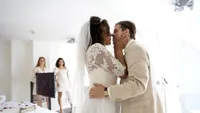 BANCUL ZILEI. Alinuța: – Mamă, dacă ai fi în locul meu, te-ai mărita cu Dorel?