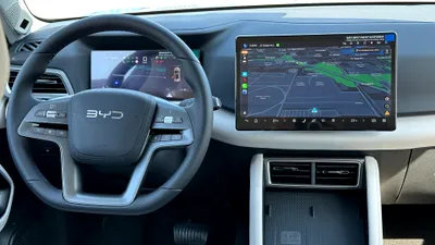 Video / BYD ATTO 2 DM-i: tehnologiile care fac diferența: cameră 360°, ecrane și digitalizare aproape completă la bord