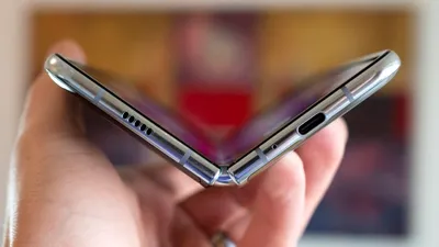 Samsung amână Galaxy Fold. Va îmbunătăţi telefonul pentru lansarea oficială