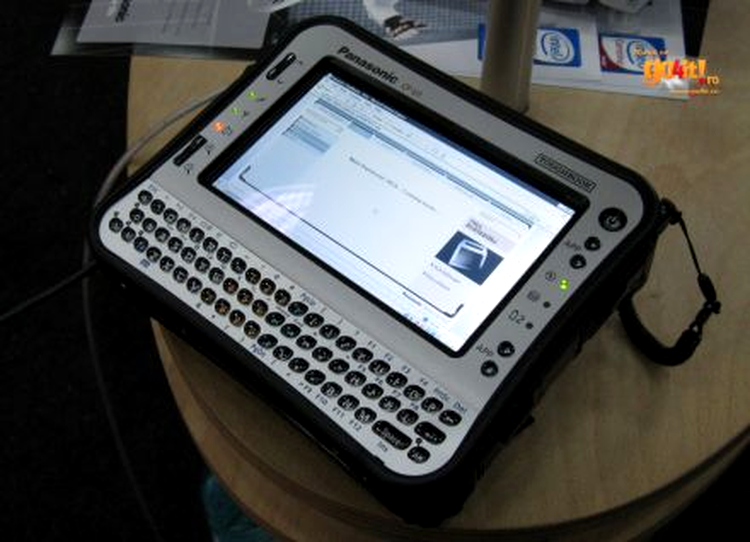 Panasonic Toughbook CF-U1 - Intel Atom la CERF 2008
