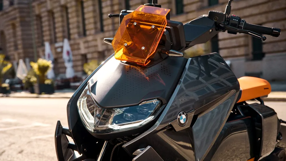 BMW dezvăluie două concepte pentru scutere electrice