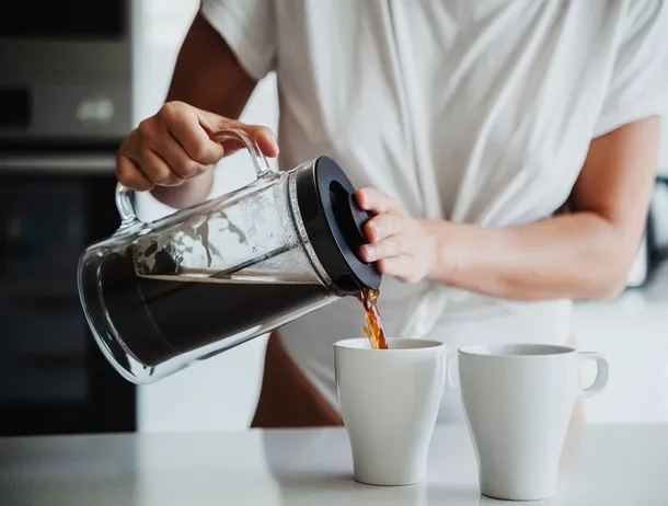 Lidl pregătește oferte pentru iubitorii de cafea. Patru produse pentru prepararea cafelei și ceaiului acasă, de la 40 LEI