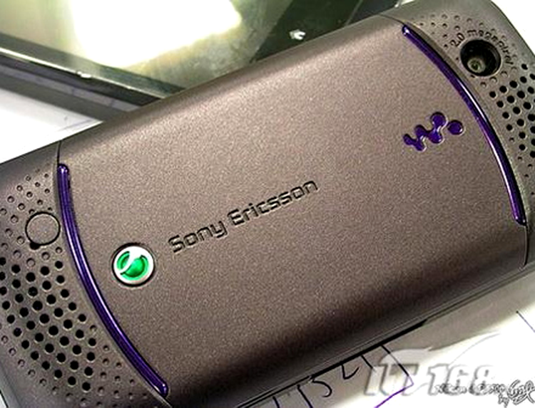 Sony Ericsson W395