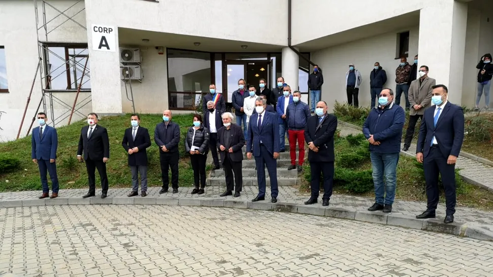 O clinică de recuperare oncologică a fost inaugurată la Slatina-Nera. Proiectul a fost derulat de CNI