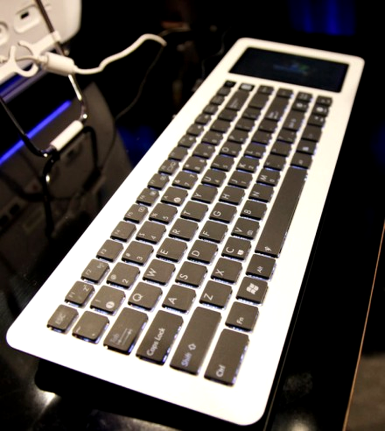 Eee Keyboard - un PC intr-o tastatura