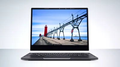 DELL a prezentat Latitude 7285 la CES 2017, primul laptop 2-in-1 cu încărcare wireless