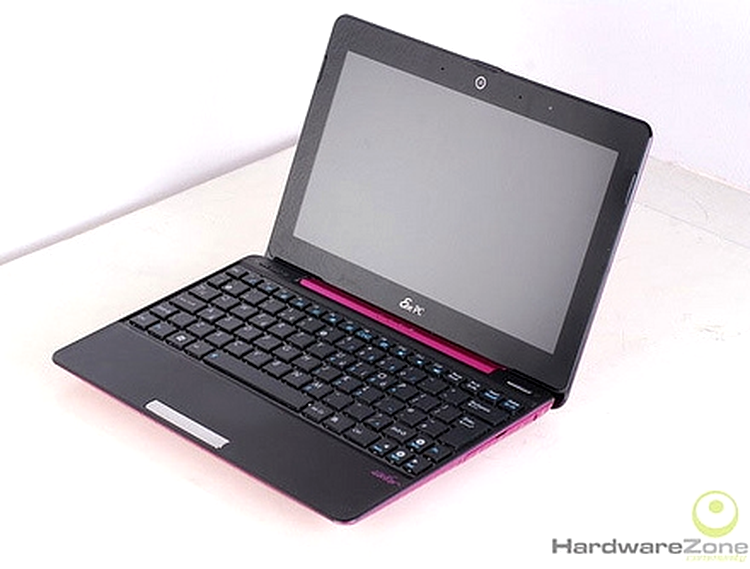 Tastatura cu butoane separate a fost adoptată pentru netbook-uri