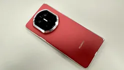 Noul HUAWEI Mate X7 intră pe piața din România. Ce aduce pliabilul care vrea să depășească Fold7