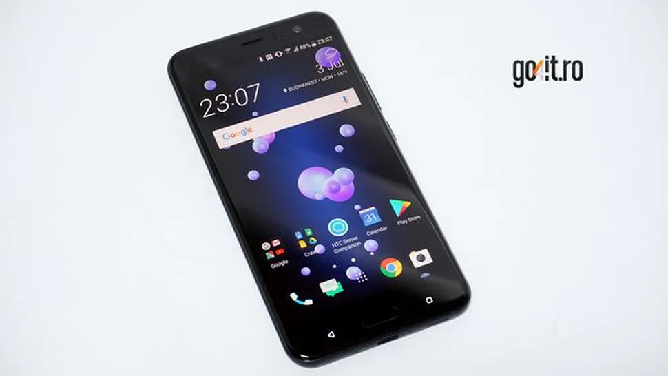 HTC U11: colosul taiwanez din sticlă [REVIEW]