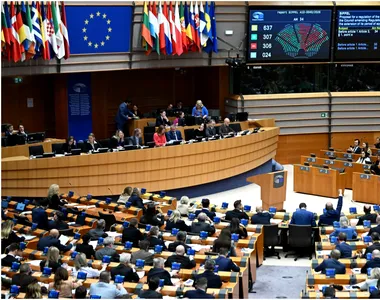 Parlamentul European respinge prelungirea normelor „Chat Control” privind scanarea mesajelor private