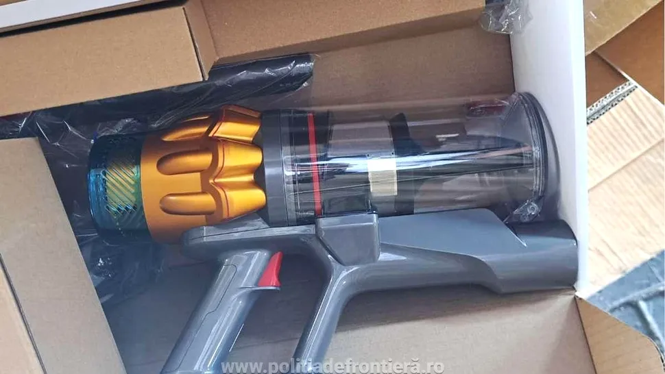 Captură de peste jumătate de milion de euro în Portul Constanța: Aspiratoare și încălțăminte contrafăcute din China, confiscate de autorități