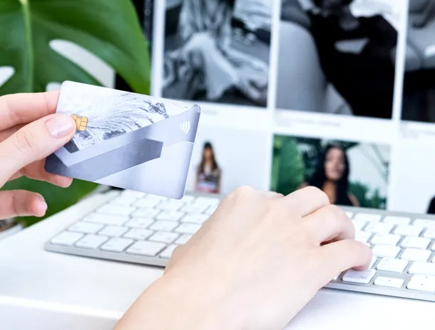 Taxa pe colete lovește platformele asiatice. Câștigurile din criptomonede vor fi și ele impozitate