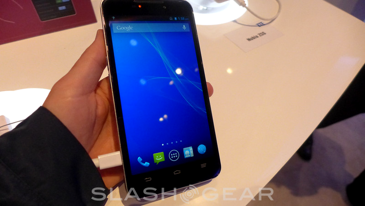 ZTE Iconic Phablet 