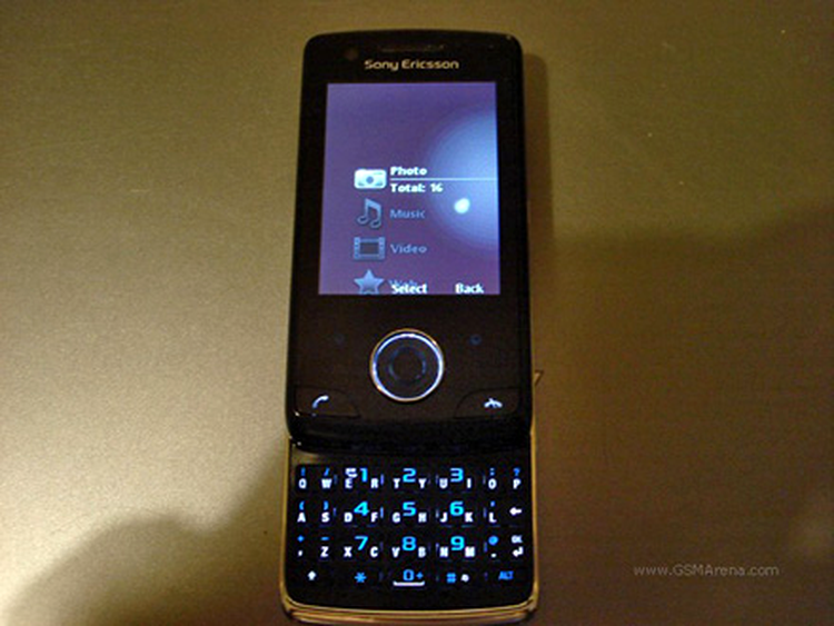Sony Ericsson P5 - prea bun pentru o lume atât de crudă