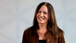 Femeia care „nu a terminat liceul” se ocupă de concedierea a 16.000 de oameni la Amazon, inclusiv din România