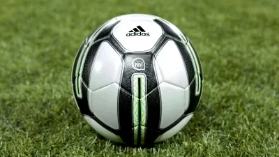 Adidas miCoach Smart Ball - mingea de fotbal inteligentă, cu modul Bluetooth