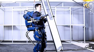 Hyundai a creat un robot-exoschelet funcţional, care dă purtătorului forţa să ridice sute de kilograme 
