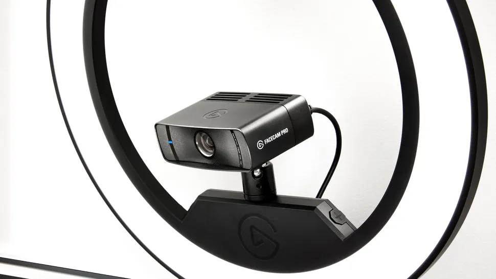 Elgato anunță Facecam Pro, o cameră web 4K pentru streaming