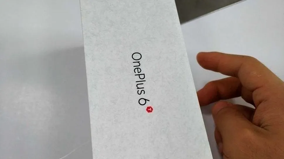 Cutia lui OnePlus 6T sugerează un notch mult mai mic şi o funcţie pe care nici Apple nu o are