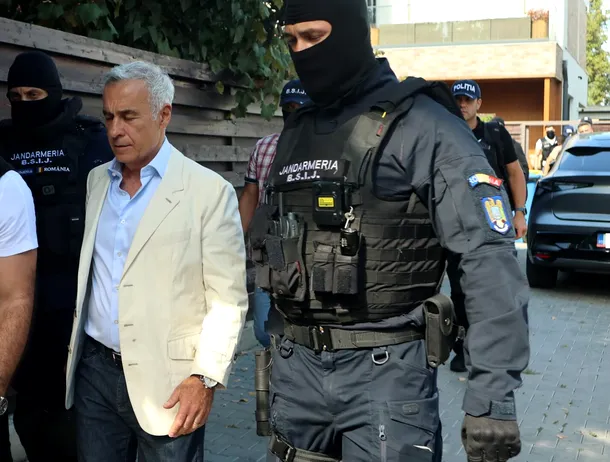 Ce au găsit anchetatorii în mașina lui Călin Georgescu. Aparatul poate perturba semnalele