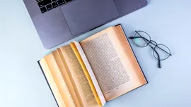 Cotor este primul librar AI din România. Compania din spate dă asigurări că echipa de suport uman rămâne activă