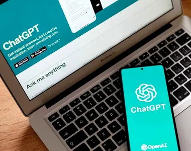 Ce informații nu trebuie să împărtășiți cu ChatGPT sau cu alt chatbot AI. Ce puteți risca dacă o faceți
