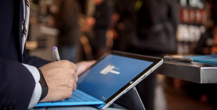 Instalarea pachetelor de actualizare, obligatorie pe dispozitivele cu sistem Windows 10