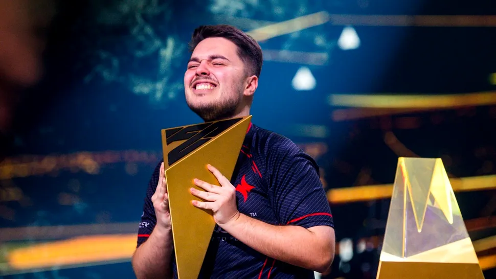 Românul Răzvan Puiu a obținut titlul de Campion Mondial la EA SPORTS FC