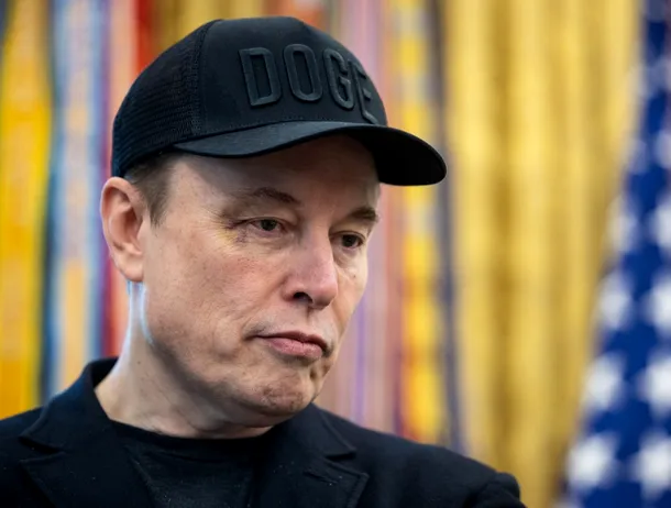 Elon Musk devine cel mai mare donator politic din istoria alegerilor intermediare din SUA