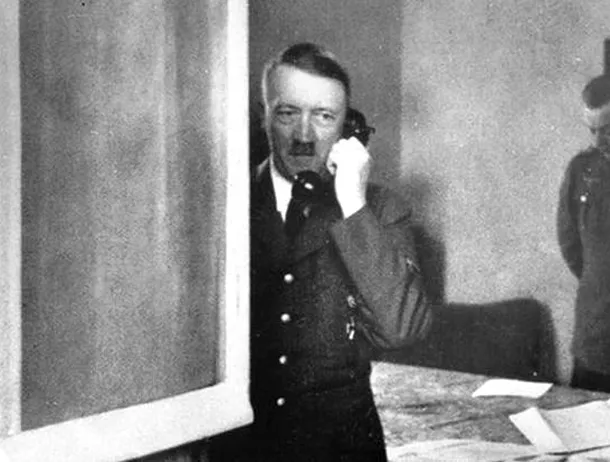 Un motor de căutare permite utilizatorilor să verifice dacă au avut naziști în familie