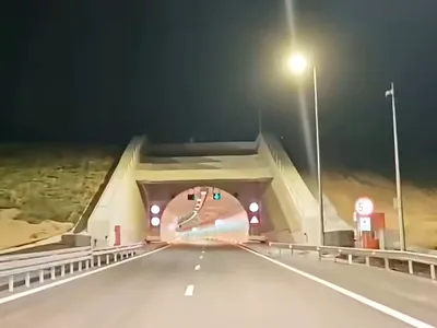 VIDEO: Premieră pe autostrada Sibiu-Pitești – Tunelul Curtea de Argeș este dotat cu peste 2.500 de senzori și puncte de monitorizare