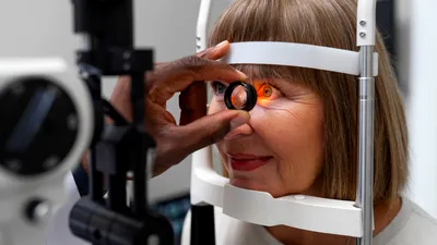 Reușită medicală în Italia: O femeie de 82 de ani și-a recăpătat vederea cu ajutorul inteligenței artificiale