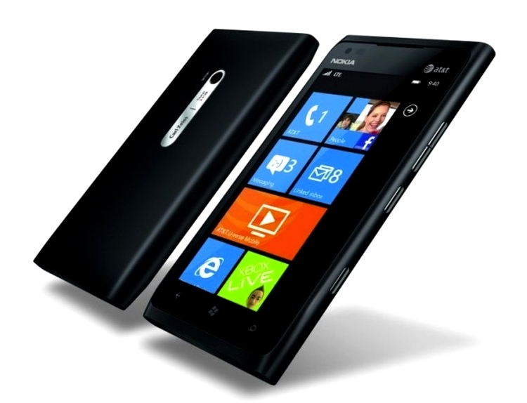 Nokia Lumia 900 ar putea avea un urmaş - Lumia 1001