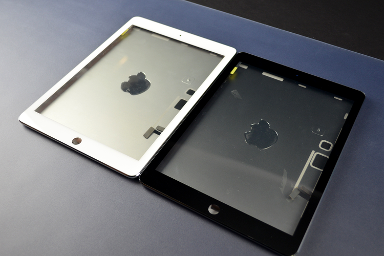 iPad 5 şi iPad Mini 2 - oferite în mai multe variante de culoare