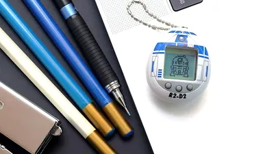 Disney și Bandai lansează un Tamagotchi „Star Wars” cu R2-D2