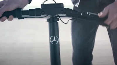 În sfârșit, un Mercedes accesibil. Marca germană a lansat o trotinetă electrică