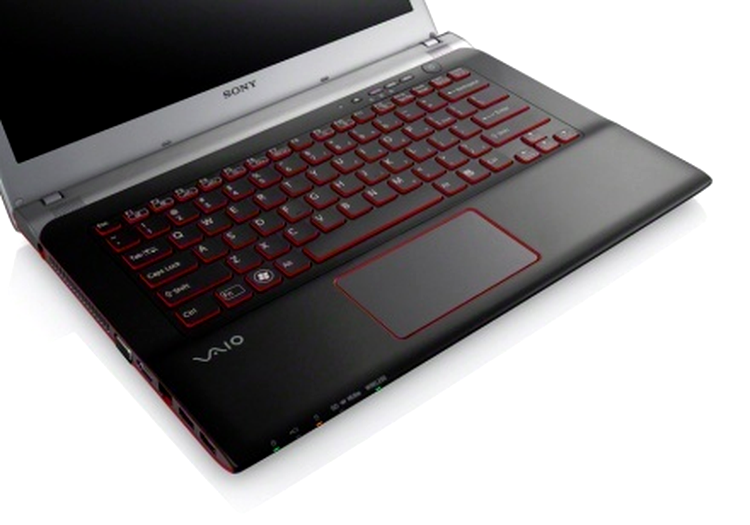 Sony VAIO E 14P are tastatura iluminată